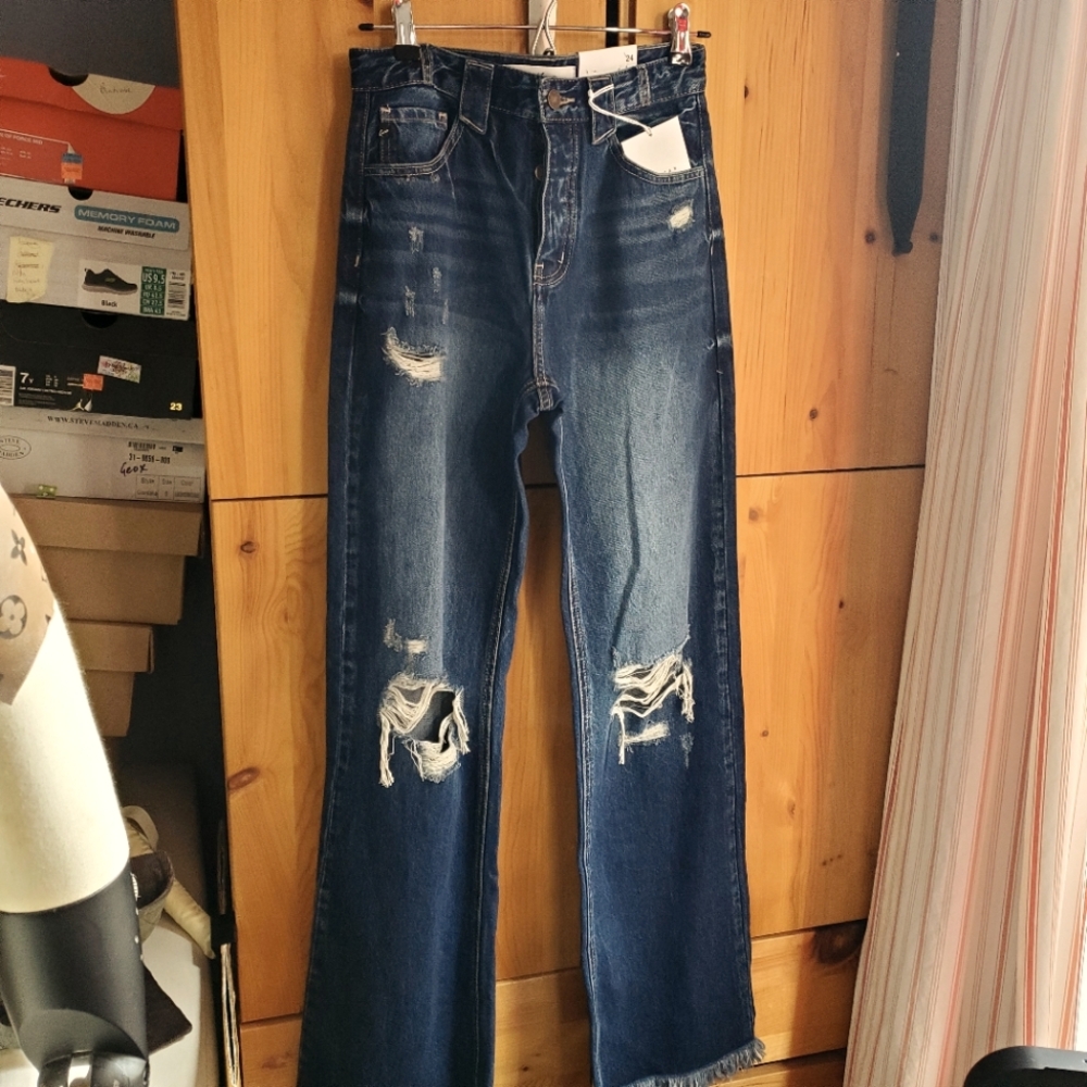 Kancan NWT Ultra High Rise 90s Wide Leg Flare Jeans Size 24 - Picture 1 of 14